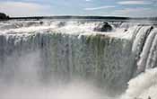 Garganta_del_Diablo_or_Devil_Throat_Iguazu_Falls_Argentina_Luca_Galuzzi_2005